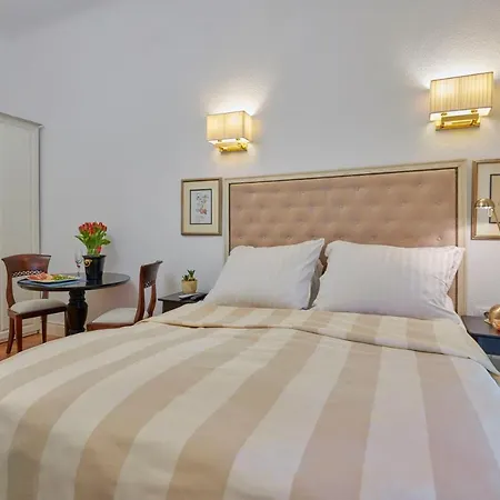 Casa Dei Fiori 풀라