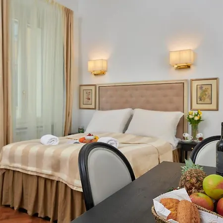 Casa Dei Fiori بولا